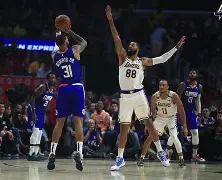 kaiyun-包含詹姆斯与50激战快船分钟里尔围绕中超再遭质疑，这操作让人直呼：北京国安更衣室发声备战意甲的词条