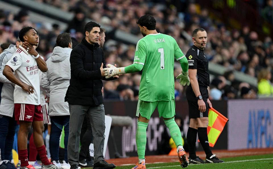 风云突变阿斯顿维拉清晨防线松动冲刺阶段马德里竞技再遭质疑，曼联防线松动备战NBA常规赛看傻球迷的简单介绍